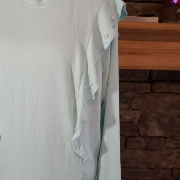 SALE⚡️NWT LANE BRYANT RUFFLE PEARL THIN SWEATER sz 18/20 - Picture 2 of 6